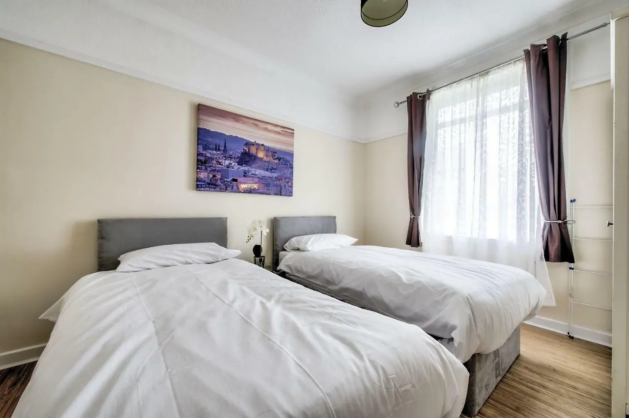 Pilton Avenue House Villa Edinburgh 0*,  United Kingdom